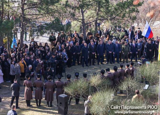 Фото Карины Газаевой и Анжелы Гучмазовой